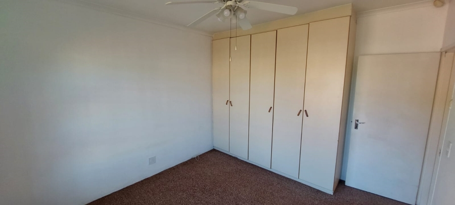 4 Bedroom Property for Sale in Wavecrest Eastern Cape